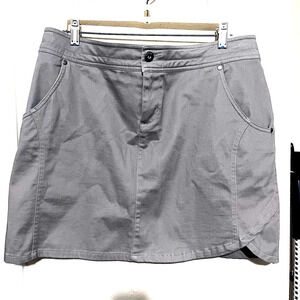 Ascend Skirt sz 14 Mini Beige Tan Stretch Active Hiking Pockets Athleisure